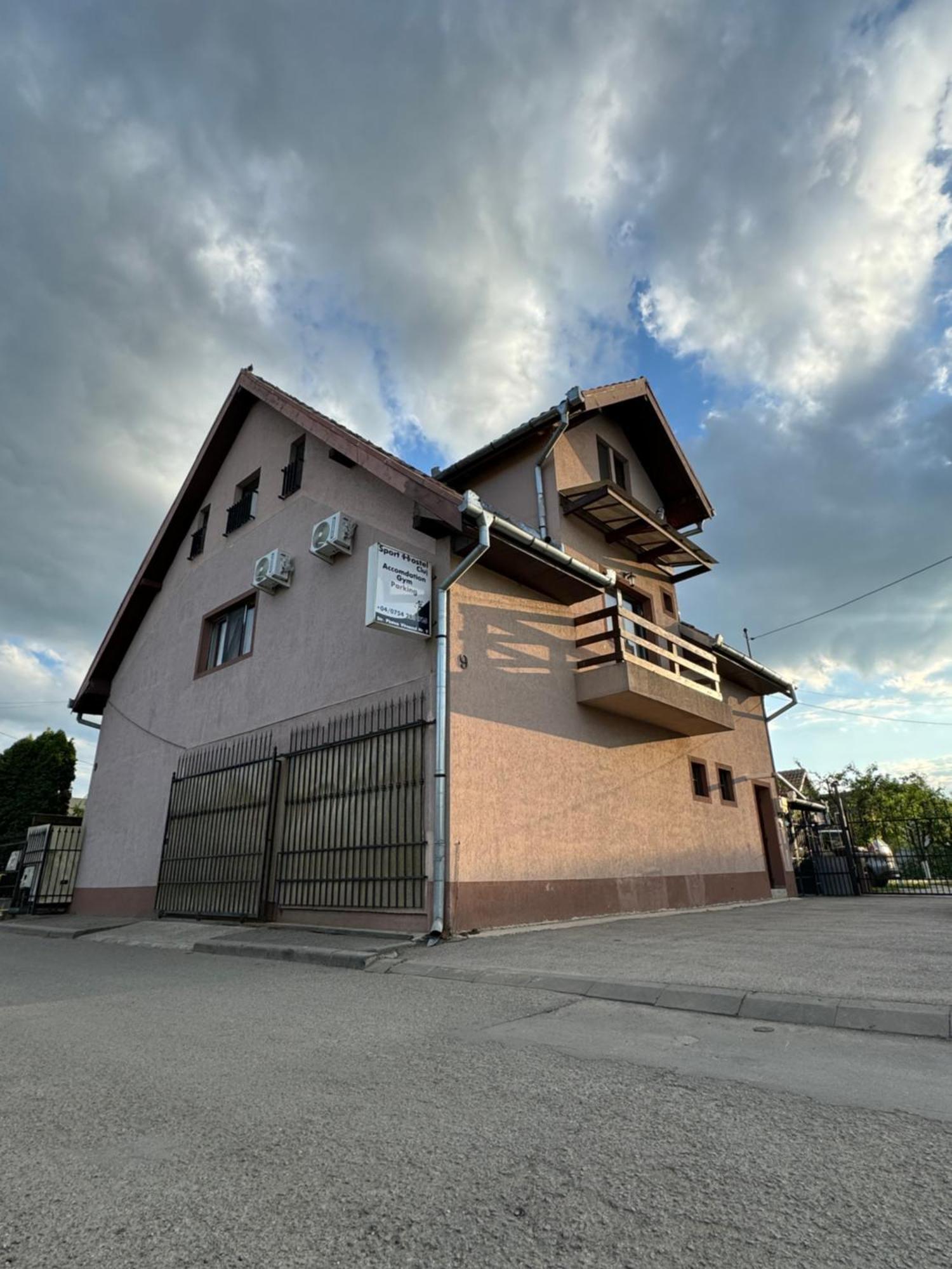 Sport Hostel Cluj Zewnętrze zdjęcie